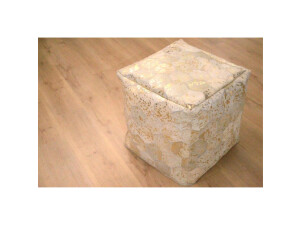 Spark Pouf 200 Elfenbein / Gold 45cm x 45cm